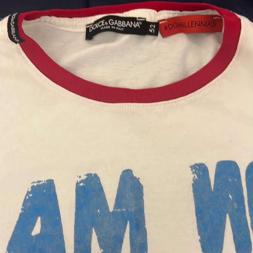 Dolce and gabanna tshirt.worn only once..in a very neat condition.